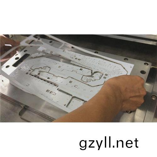 鋁基闆衝牀分闆(ban)機主(zhu)要(yao)分闆(ban)型號介紹