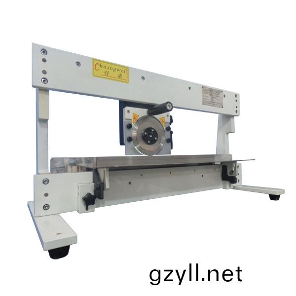 手動走刀式(shi)LED燈條分闆機,手(shou)推滑軌式LED燈條分闆機,CWV-1M