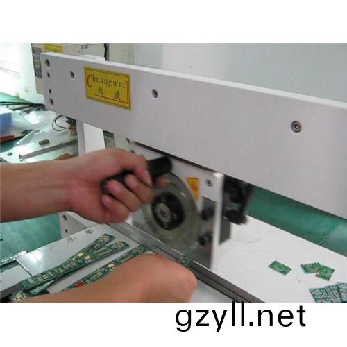 走刀(dao)式分闆機(ji)的優(you)勢及常用型號介紹